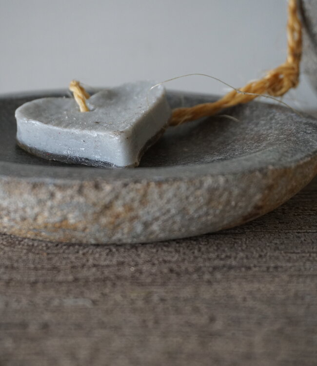 Rene Houtman Natuurstenen Schaaltje | Graniet | B15 x D13 x H2,5 cm