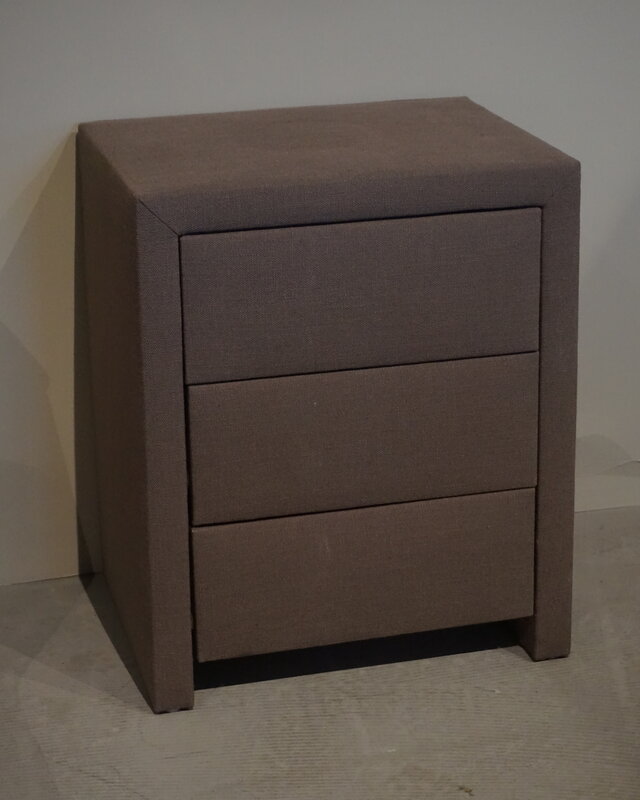 Rene Houtman Nachtkastje Stof | 3 Laden | H61xB50xD40 cm