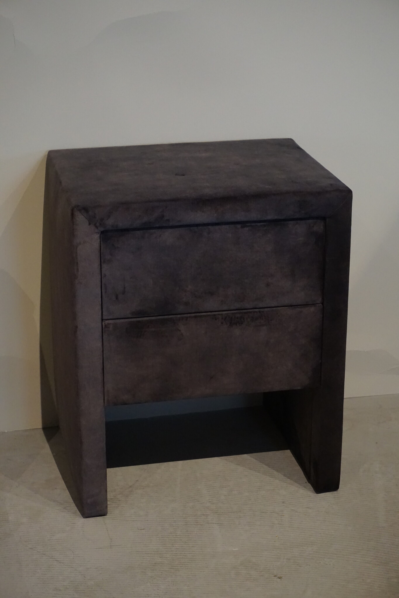 Rene Houtman Nachtkastje Stof | 2 Laden | H61xB50xD40 cm