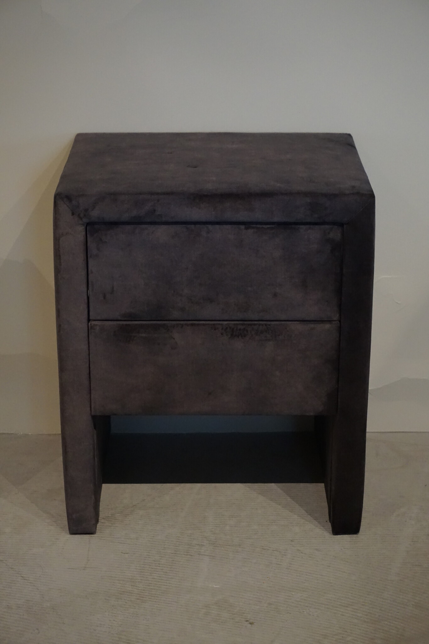 Rene Houtman Nachtkastje Stof | 2 Laden | H61xB50xD40 cm