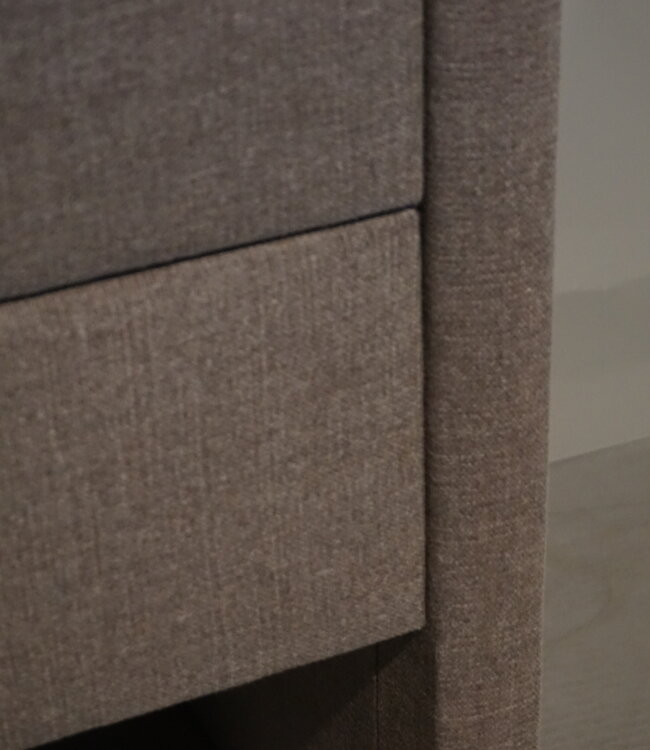 Rene Houtman Nachtkastje Stof | 2 Laden | H61xB50xD40 cm