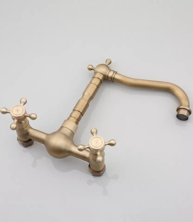 Rene Houtman Nostalgische Bronskleurige Badkraan Klassiek