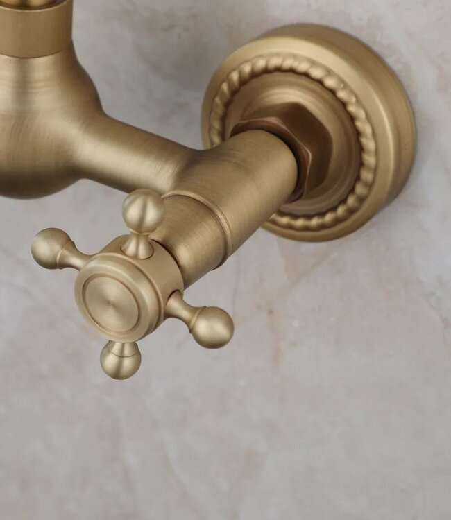 Rene Houtman Nostalgische Bronskleurige Badkraan Klassiek