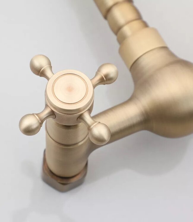 Rene Houtman Nostalgische Bronskleurige Badkraan Klassiek