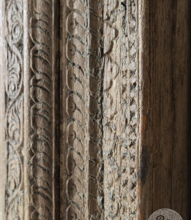 Be-Uniq Oude Poort | India | H253 x B160 x D20 cm