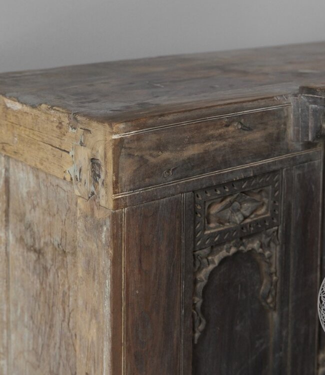 Be-Uniq Antiek Klein Dressoir | India | H69xB98xD39 cm