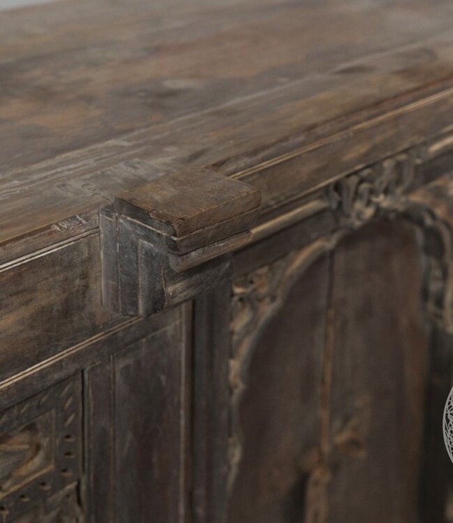 Be-Uniq Antiek Klein Dressoir | India | H69xB98xD39 cm