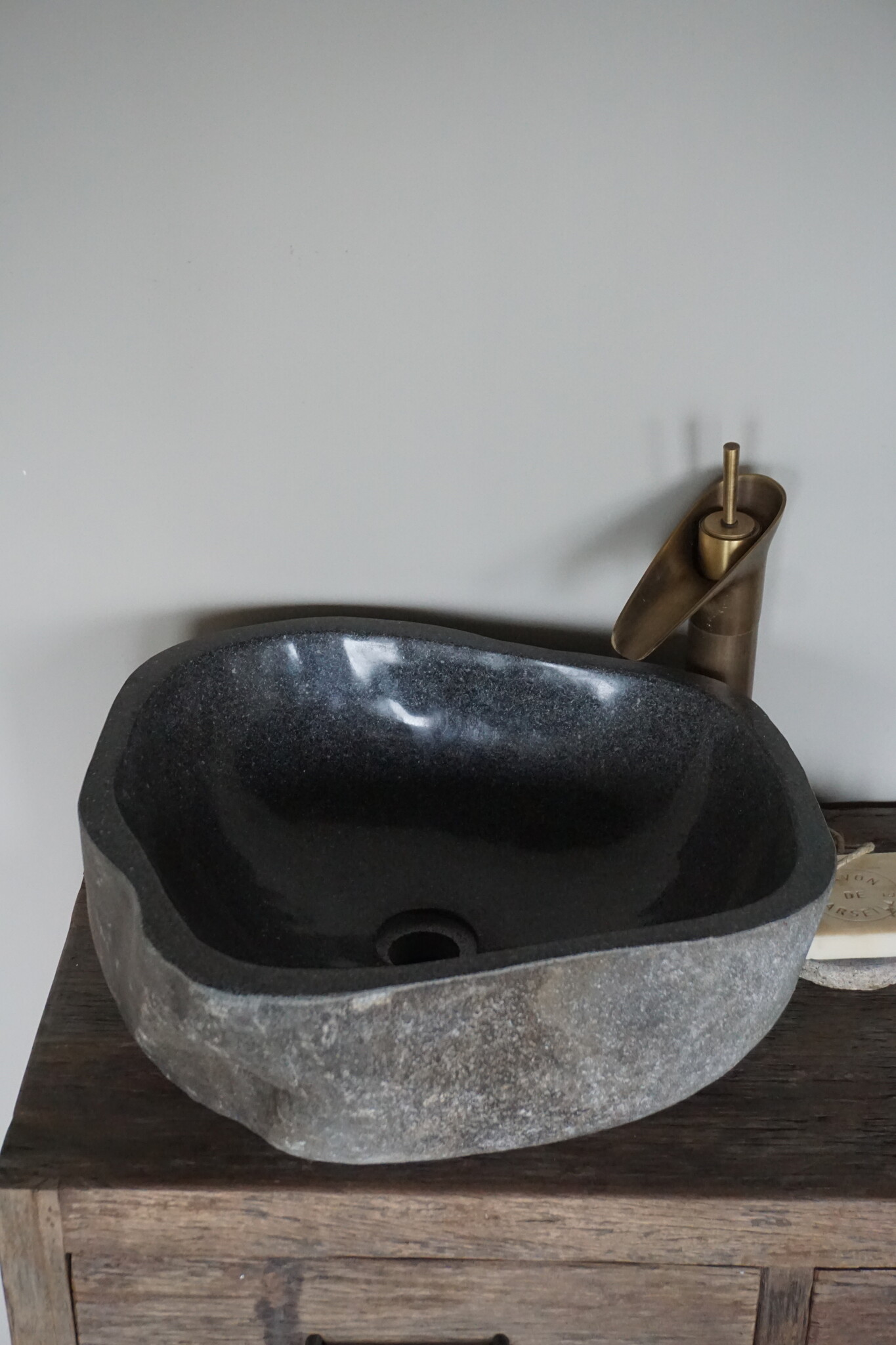 Rene Houtman Waskom Rivierkom + spoelgat B43 x D42 x H15 Cm