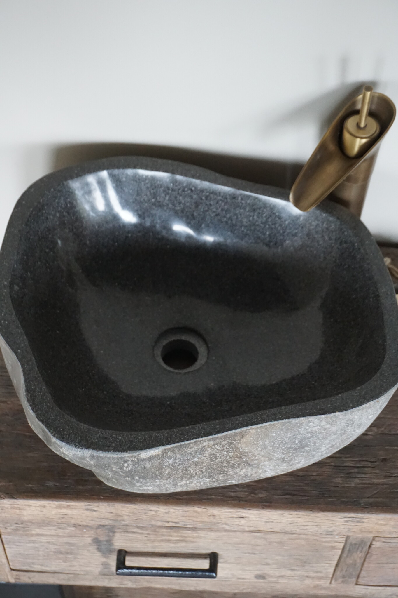 Rene Houtman Waskom Rivierkom + spoelgat B43 x D42 x H15 Cm