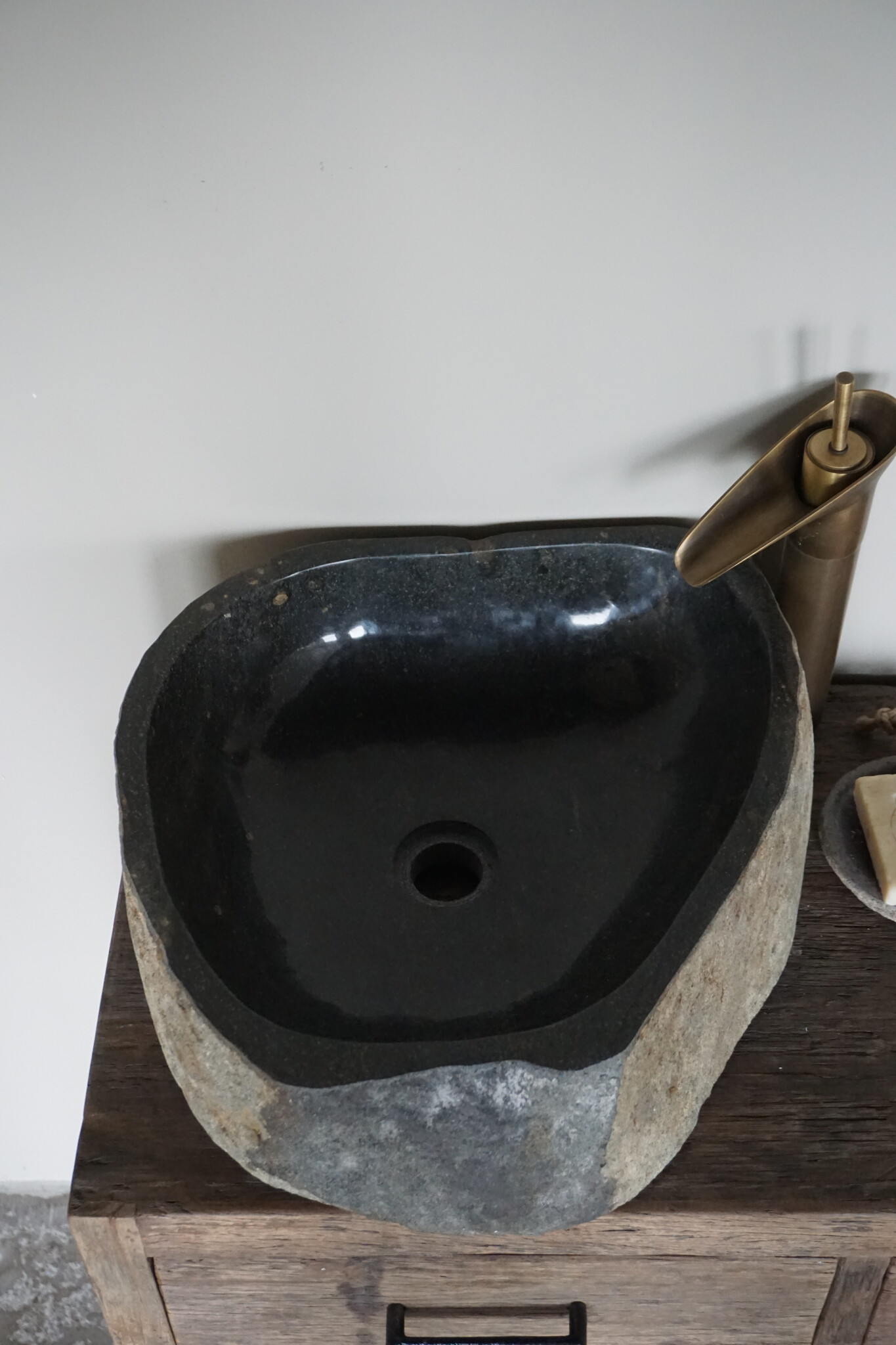 Rene Houtman Waskom Rivierkom + spoelgat B43 x D42 x H15 Cm