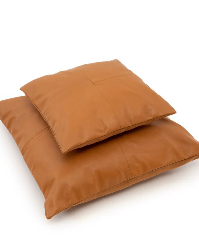 Bazar Bizar De Four Panel Leather Kussenhoes - Camel - 40x40