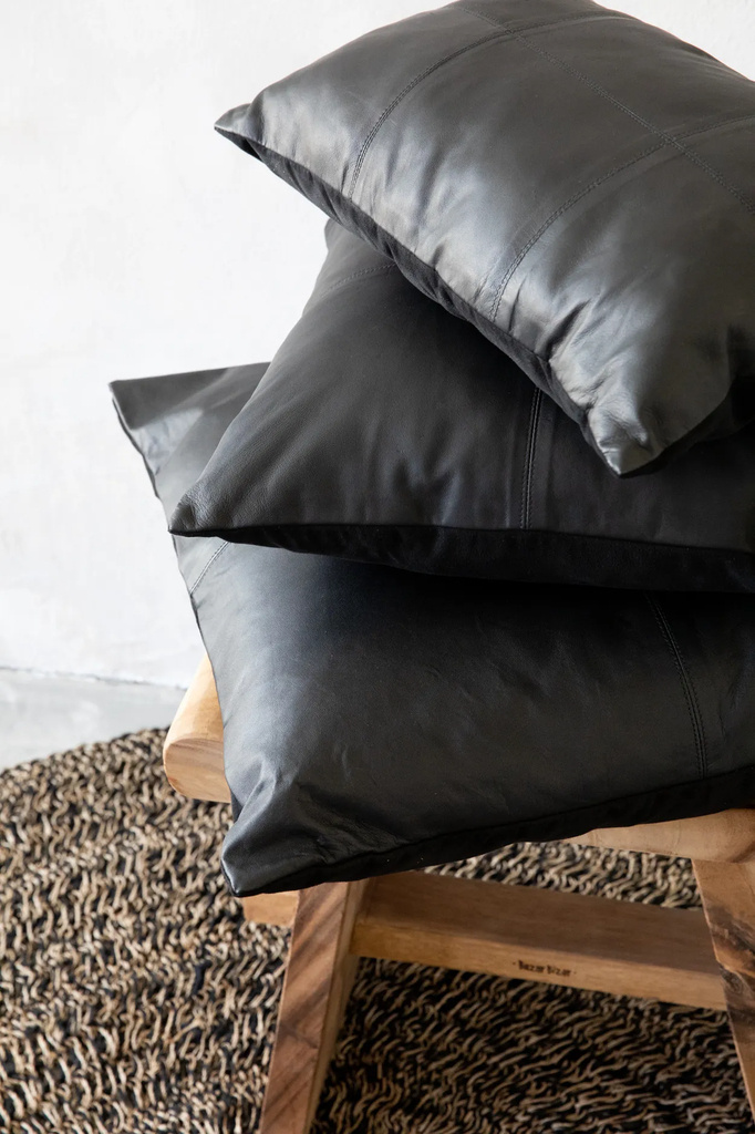 Bazar Bizar De Four Leather Panel Kussenhoes - Zwart - 60x60