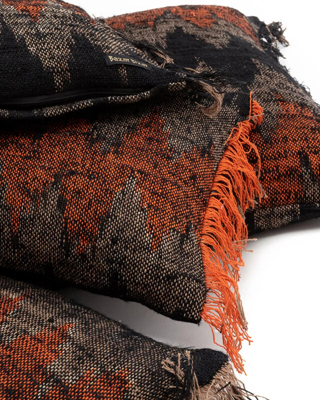 Bazar Bizar De Oh My Gee Kussenhoes - Zwart Oranje -  60x60
