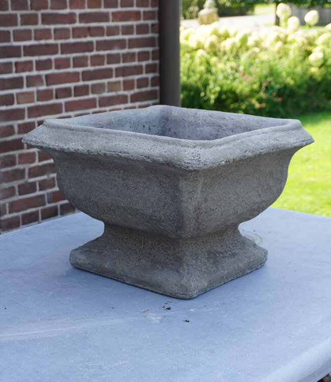 Il Cupido Franse Bloempot Bloembak Beton B42xH30 Cm