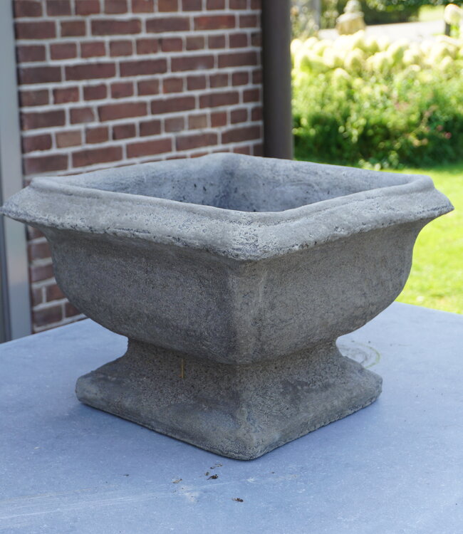 Il Cupido Franse Bloempot Bloembak Beton B42xH30 Cm