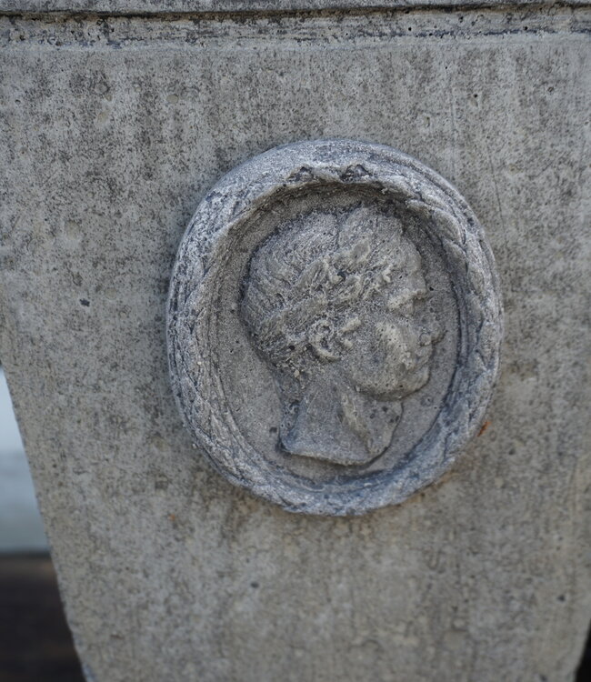 Il Cupido Pot Bloembak Beton Ceasar H30 x B17 Cm