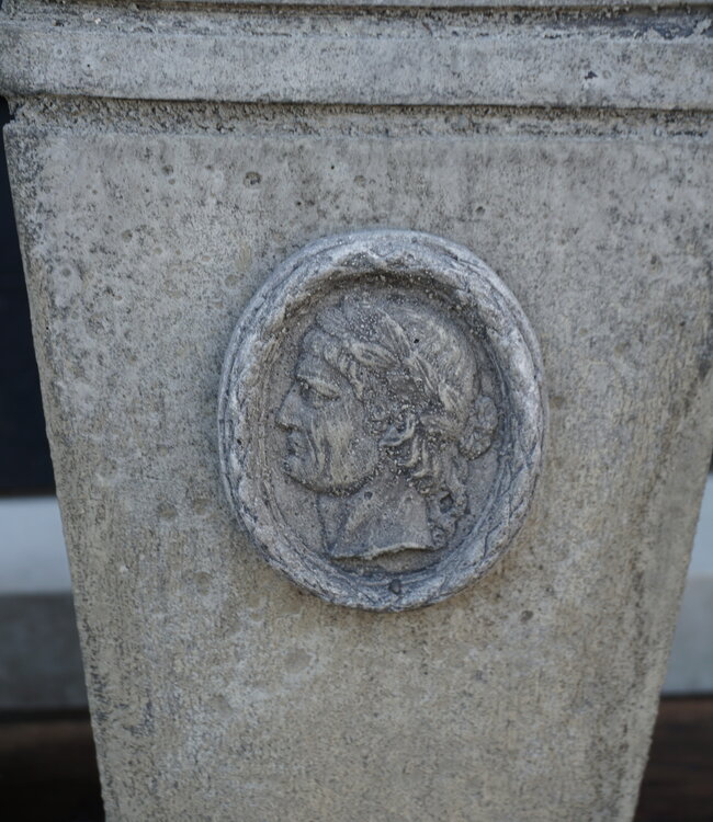 Il Cupido Pot Bloembak Beton Ceasar H30 x B17 Cm