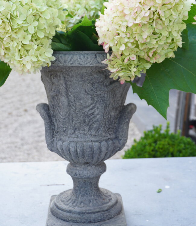 Il Cupido Bloembak Beton Grieks Met Oren H43 x B30 Cm