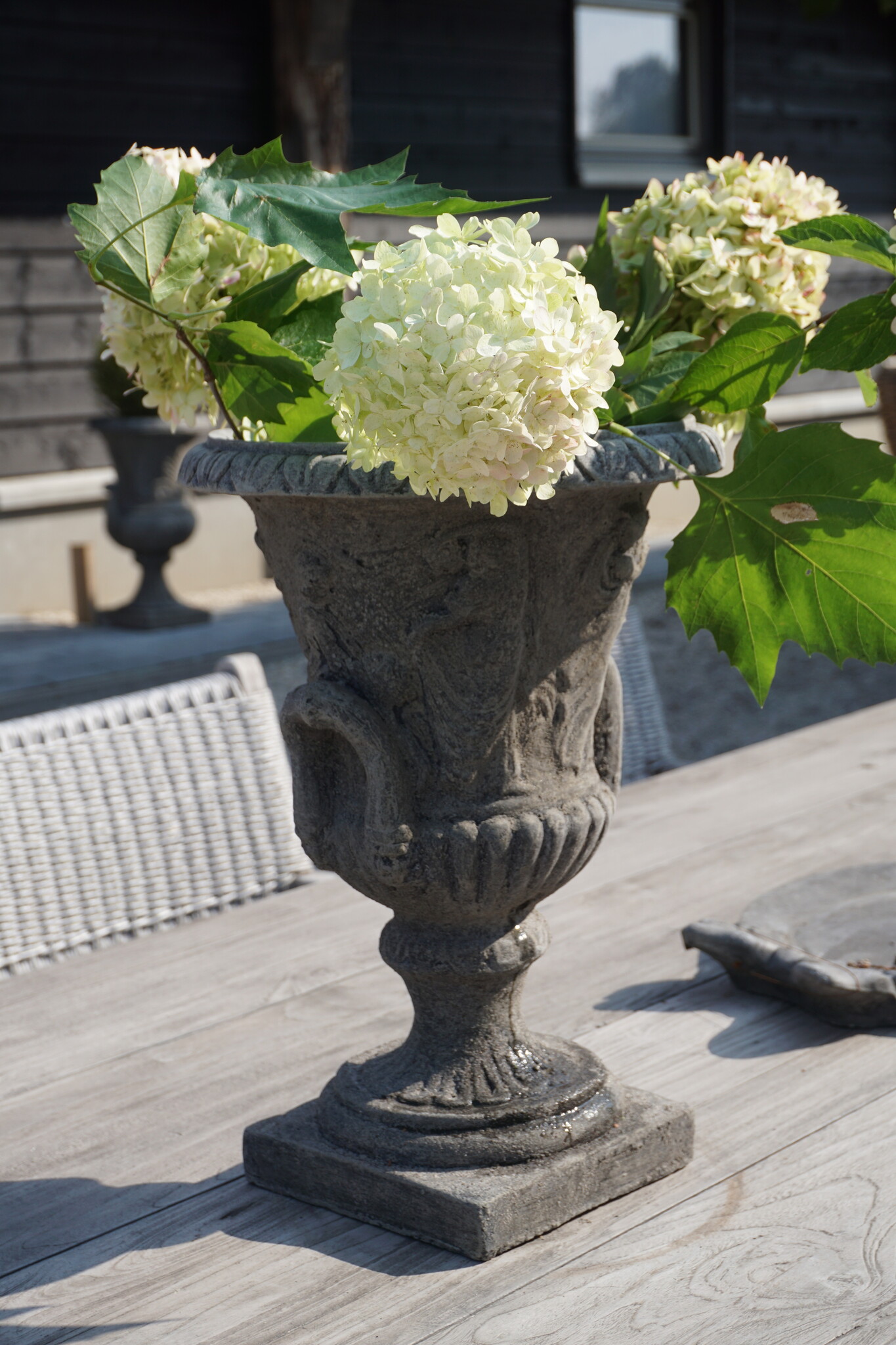 Il Cupido Bloembak Beton Grieks Met Oren H43 x B30 Cm