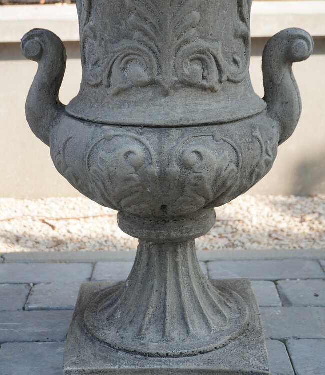 Il Cupido Bloembak Beton Grieks Met Oren H63 x B38 Cm