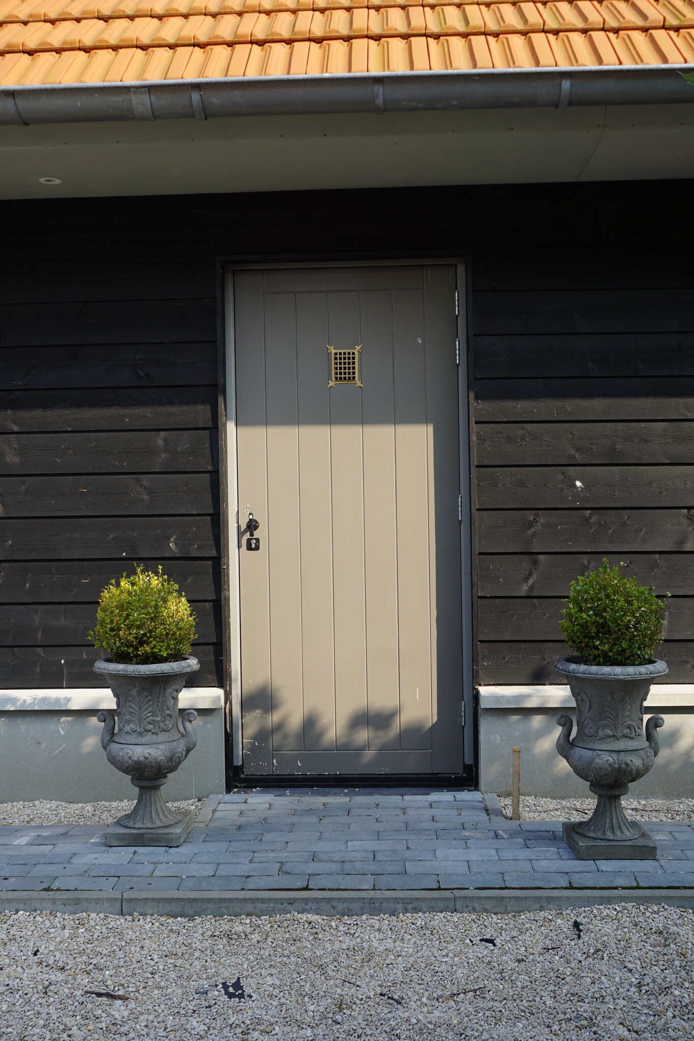 Il Cupido Bloembak Beton Grieks Met Oren H63 x B38 Cm