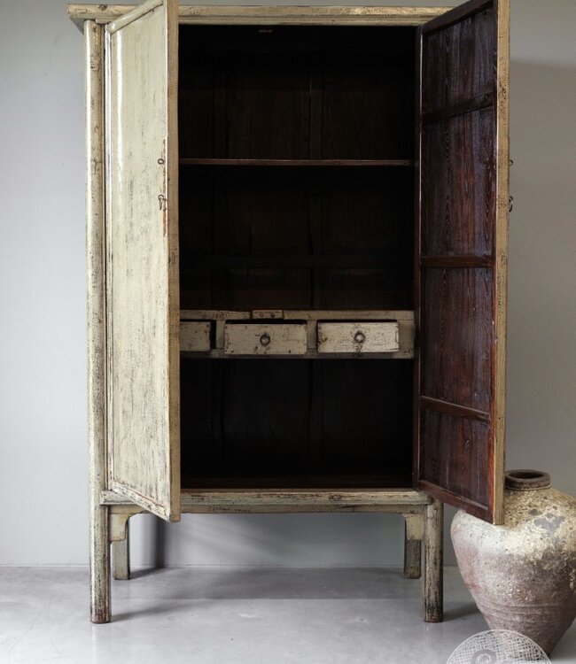 Be-Uniq Oude Dichte Kast | China | H203xB128xD55 cm