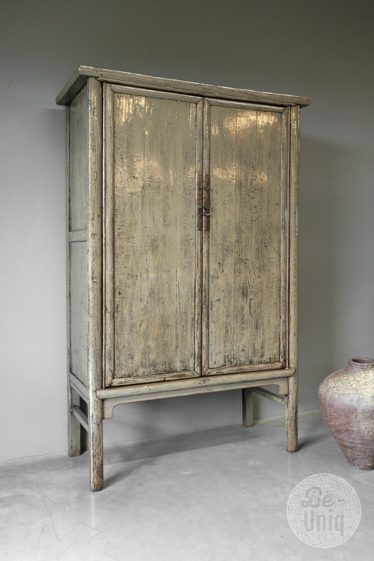 Be-Uniq Oude Kast | China | H200 x B130 x D55 cm