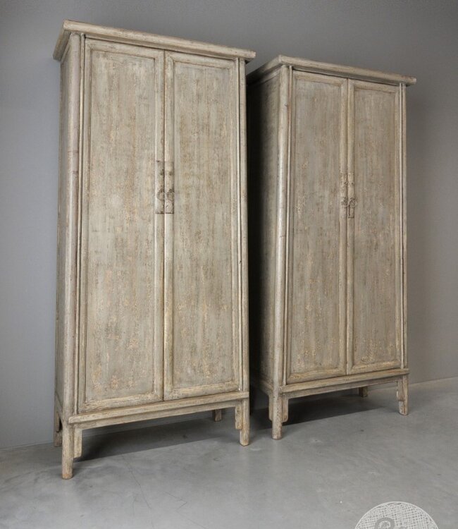 Be-Uniq Set Van 2 Dichte Kasten | H240 x B106 x D50 cm