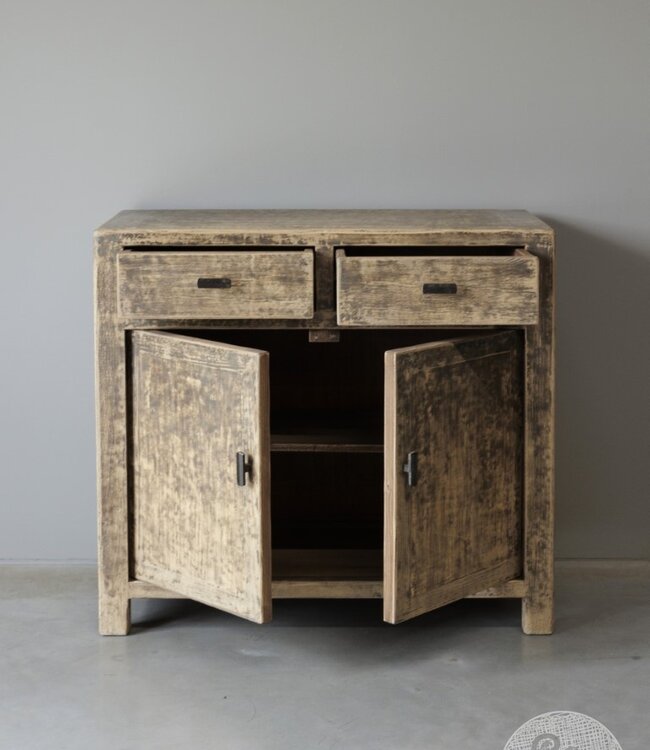 Be-Uniq Oud Dressoir | China | H95 x B91 x D45 cm
