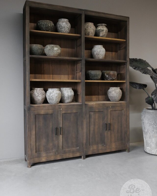 Be-Uniq Oude Boekenkast | Rustiek Verweerd | H245xB177xD32 cm