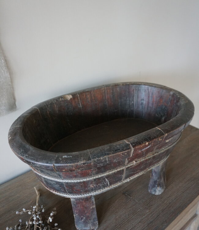 Rene Houtman Ovale Olijfbak Op Pootjes | H29 x B51 x D34,5 cm