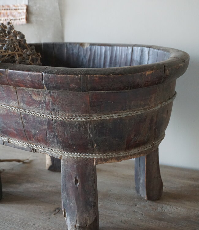 Rene Houtman Ovale Olijfbak Op Pootjes | H29 x B51 x D34,5 cm