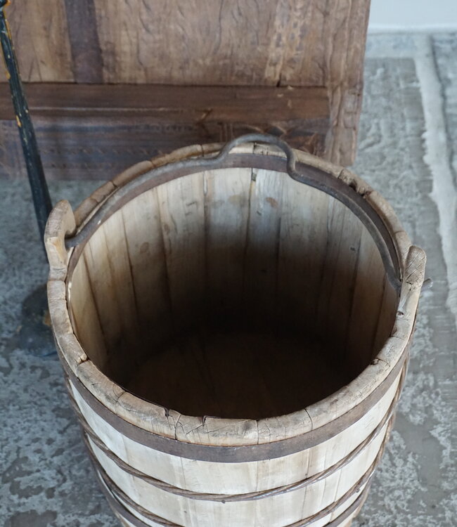 Rene Houtman Oude Houten Emmer | India | H33 x D35 cm