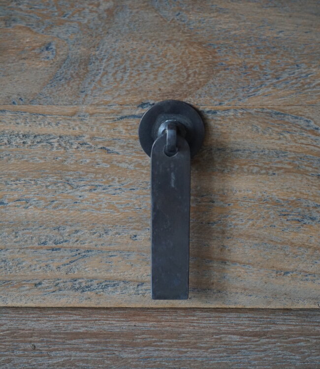 Rene Houtman Oude Houten Sidetable | H86 x B190 x D46 cm