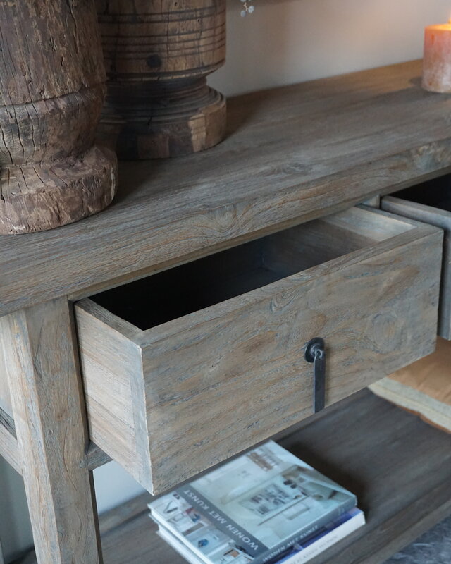 Rene Houtman Oude Houten Sidetable | H86 x B190 x D46 cm