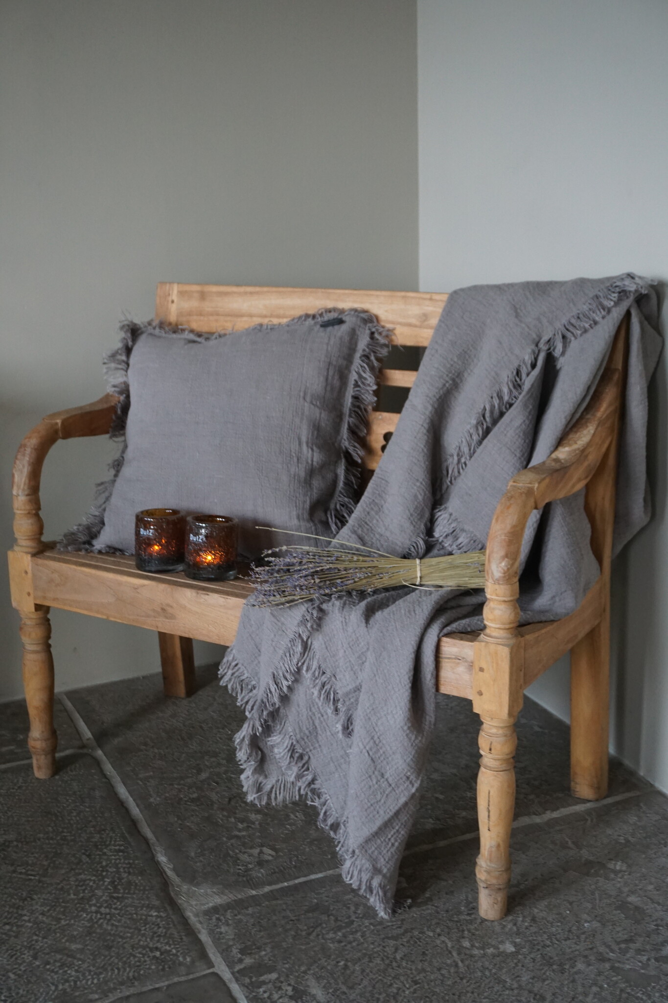 Luksa Home Collection Plaid Louise Taupe | 180 x 140 cm