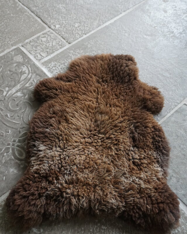Rene Houtman Schapenvacht | Bruin | H90 x B75 cm