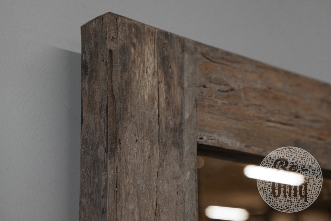 Be-Uniq Spiegel Sofia L | Rustiek Hout | H110xB90xD4 cm