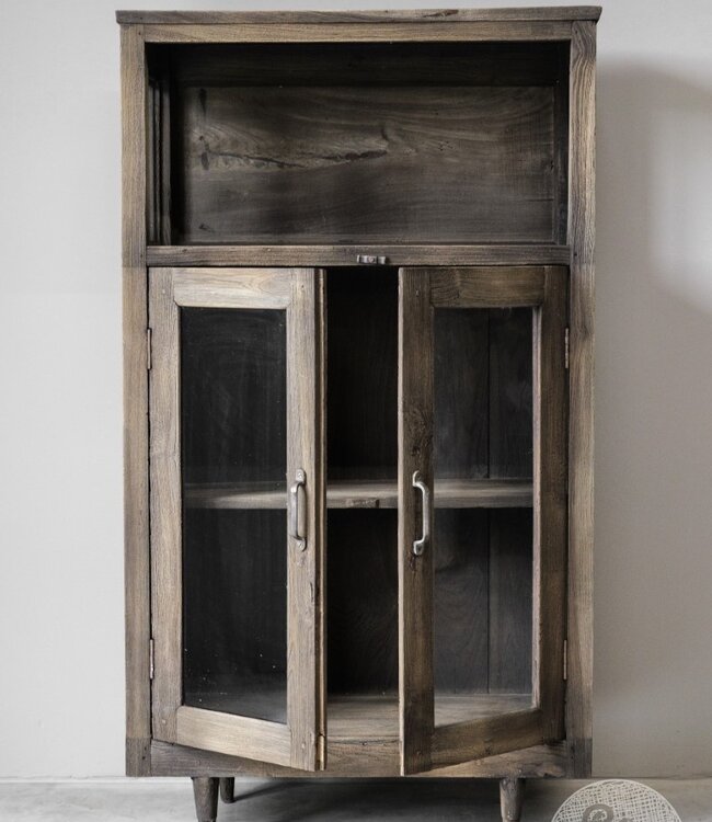 Be-Uniq Oud Glaskastje | Rustiek Verweerd | H140xB78xD33 cm