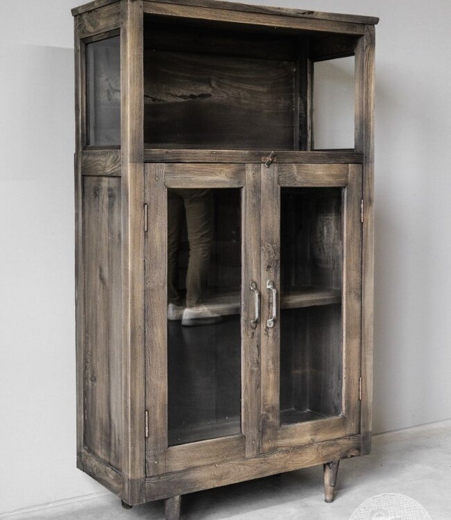 Be-Uniq Oud Glaskastje | Rustiek Verweerd | H140xB78xD33 cm