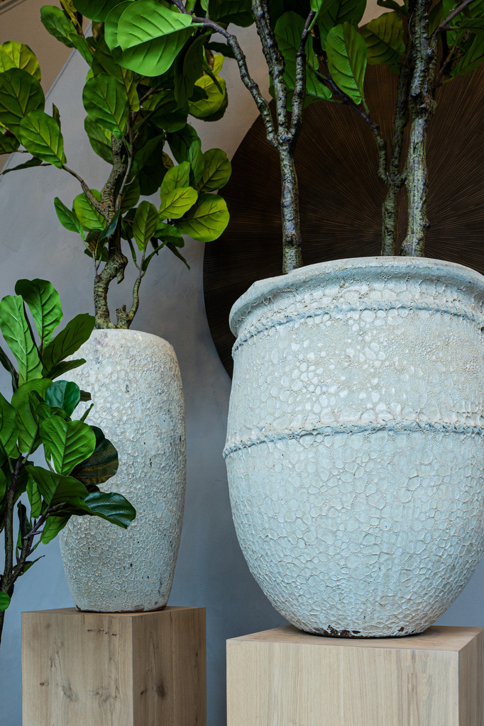 PTMD Tony Grey grote keramische pot ronde laag 72x60 Cm