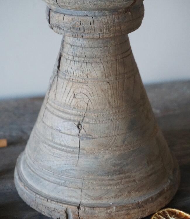 Rene Houtman Unieke Kandelaar | Oud Hout | H27 x D16 cm