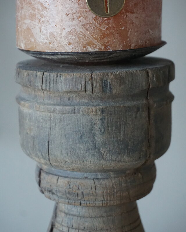 Rene Houtman Unieke Kandelaar | Oud Hout | H27 x D16 cm