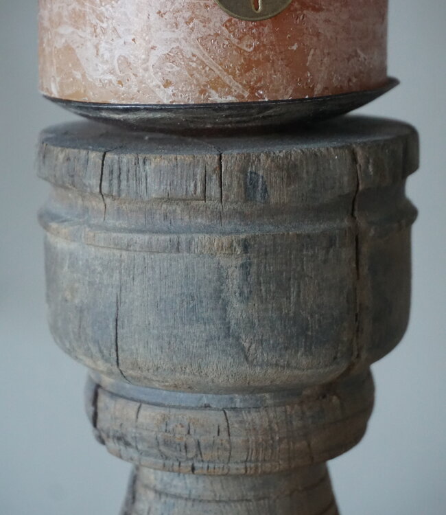 Rene Houtman Unieke Kandelaar | Oud Hout | H27 x D16 cm