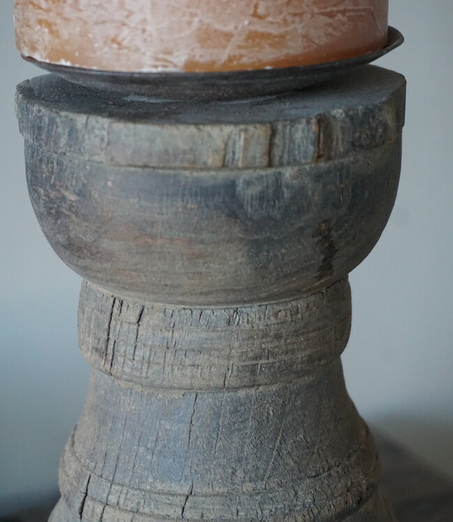 Rene Houtman Unieke Kandelaar | Oud Hout | H24 x D14,5 cm