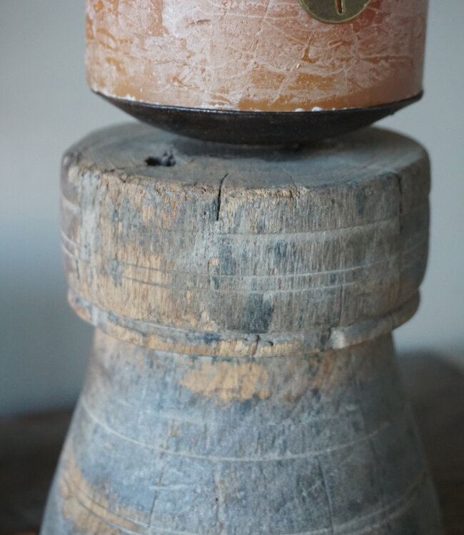 Rene Houtman Unieke Kandelaar | Oud Hout | H20 x D14 cm