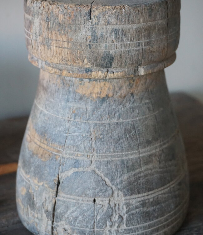 Rene Houtman Unieke Kandelaar | Oud Hout | H20 x D14 cm