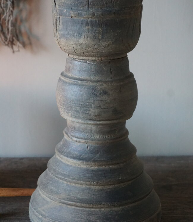 Rene Houtman Unieke Kandelaar | Oud Hout | H27 x D14,5 cm