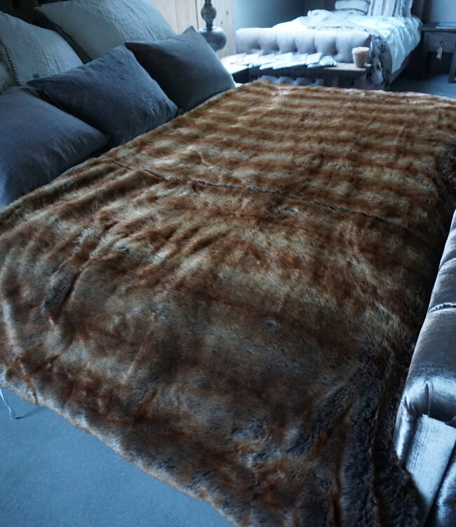 Rene Houtman Imitatie Bont Plaid | 250 x 250 cm