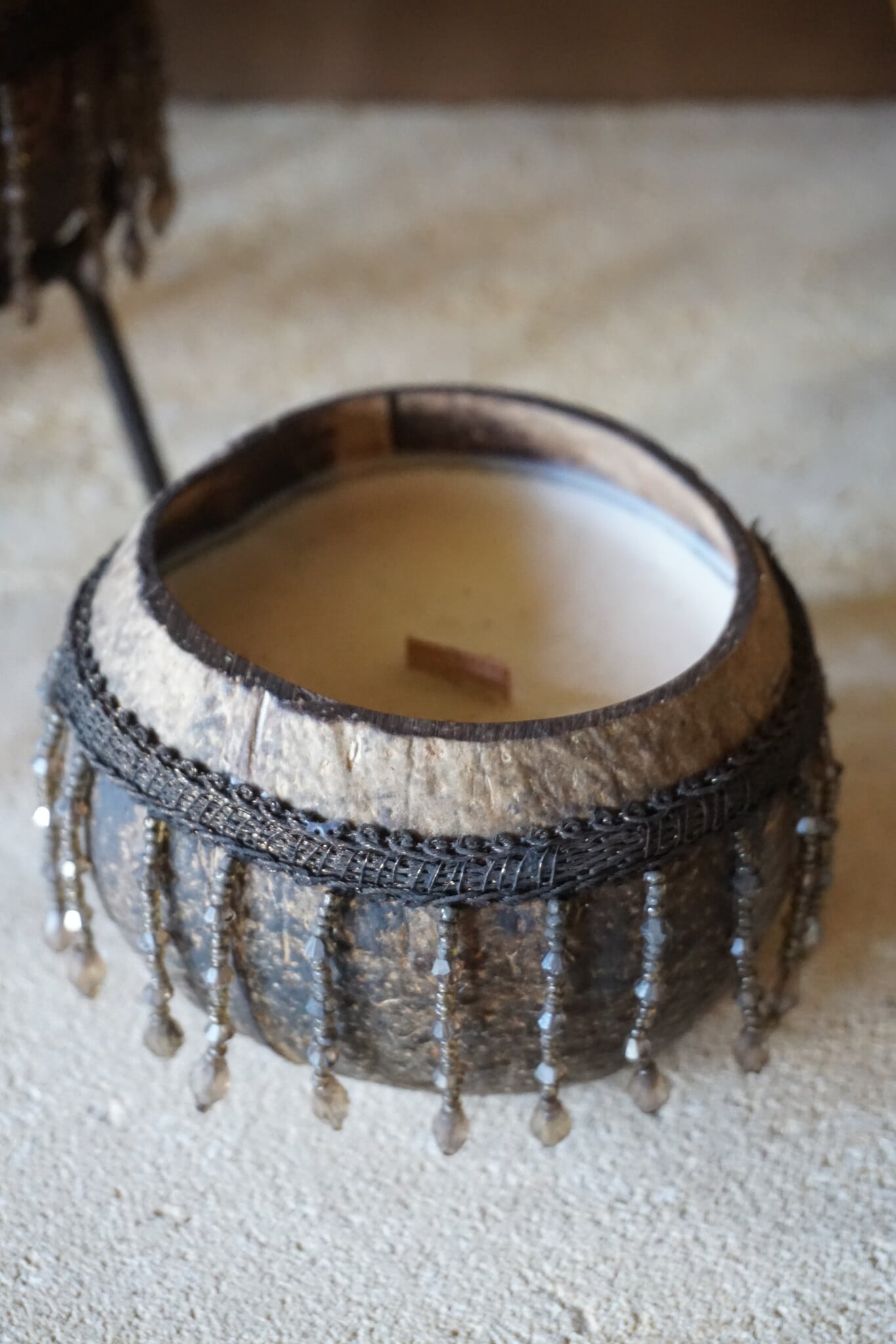 Rene Houtman Cocos Kaars Met Ketting | H8 x D11 cm